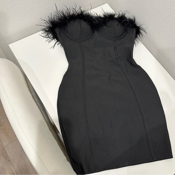 Superdown Ramona Bustier Dress - Picture 3 of 5